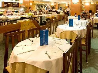 绿洲公园酒店 酒店 4*