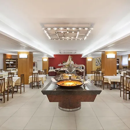 Oasis Park Otel 4*